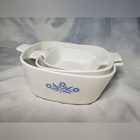 Corningware Vintage 4 Piece set Pans Beautiful condition - Picture 2 of 10